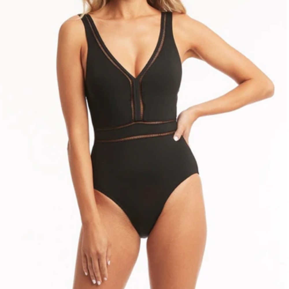 Sea Level Spliced One Piece Swimsuit - Black